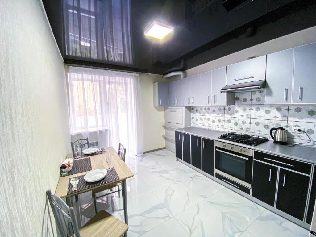 Apartpoltava 2 Окремі Кімнати, Новобудова, Два Великих Ліжка Центр, Корпусний Сад Exteriér fotografie